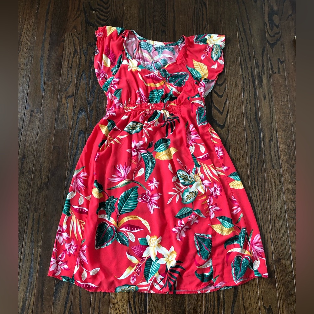 Old Navy Maternity M Red Hawaiian Tropical Floral Flutter Sleeve V-Neck Sundress